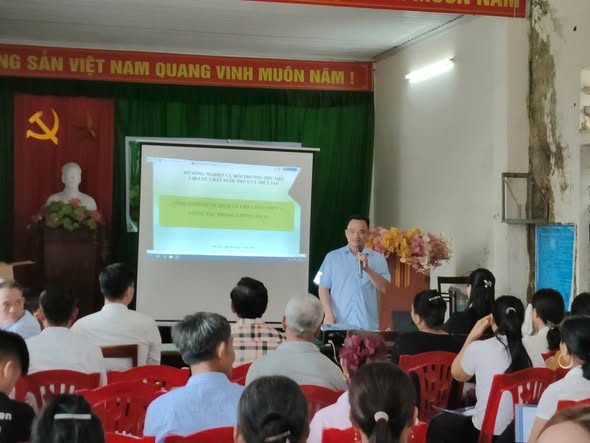 Tổ chức lớp tập huấn về phòng chống bệnh dịch tả lợn châu phi cho 80 hộ dân trên địa bàn xã